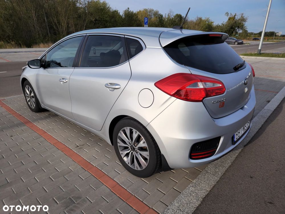 Kia Ceed Cee'd 1.6 CRDi L Business Line DCT - 3