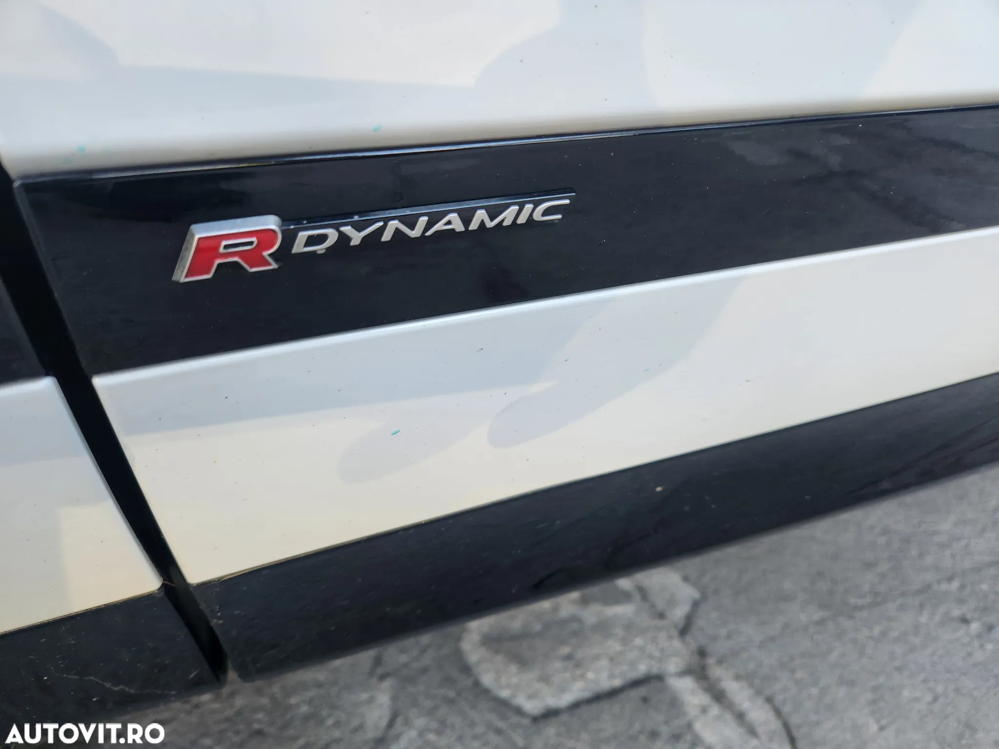 Land Rover Range Rover Evoque 2.0 D180 R-Dynamic SE - 9