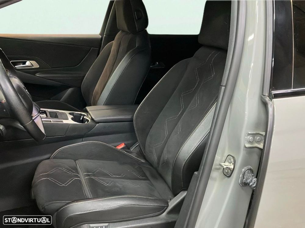 DS DS7 Crossback - 15