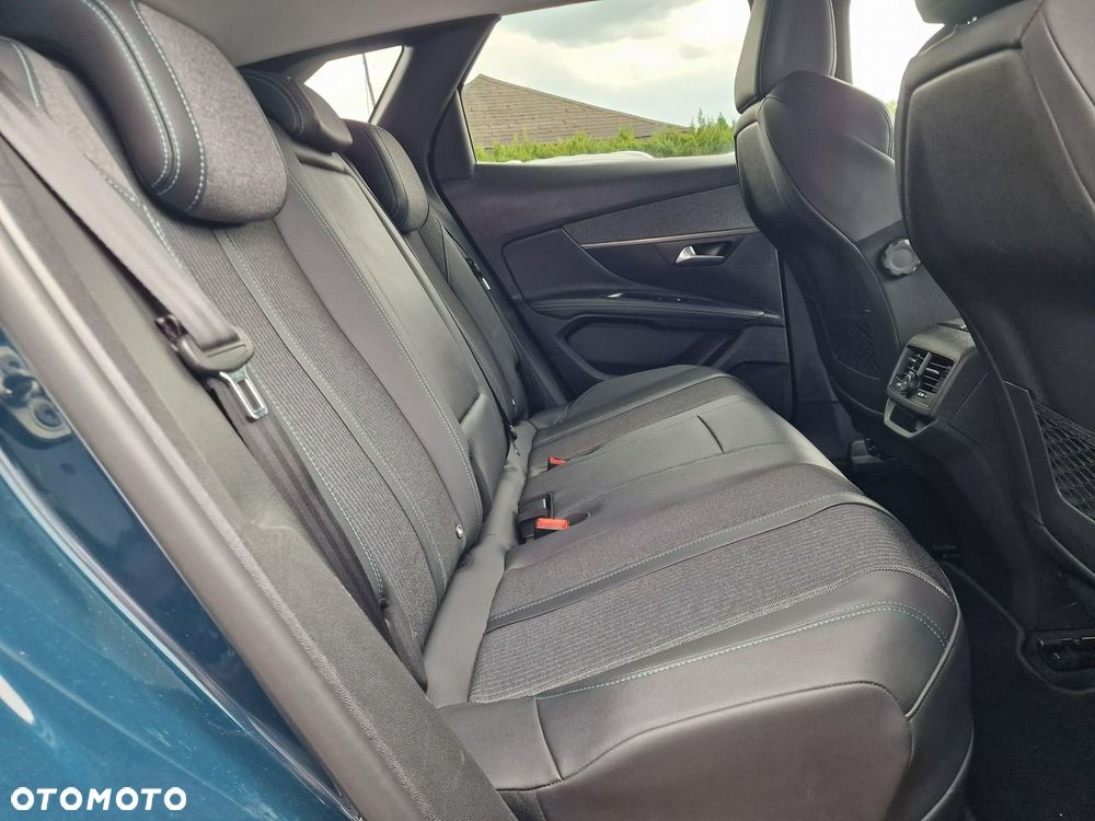 Peugeot 3008 1.6 PureTech Hybrid PHEV Allure S&S EAT8 - 21