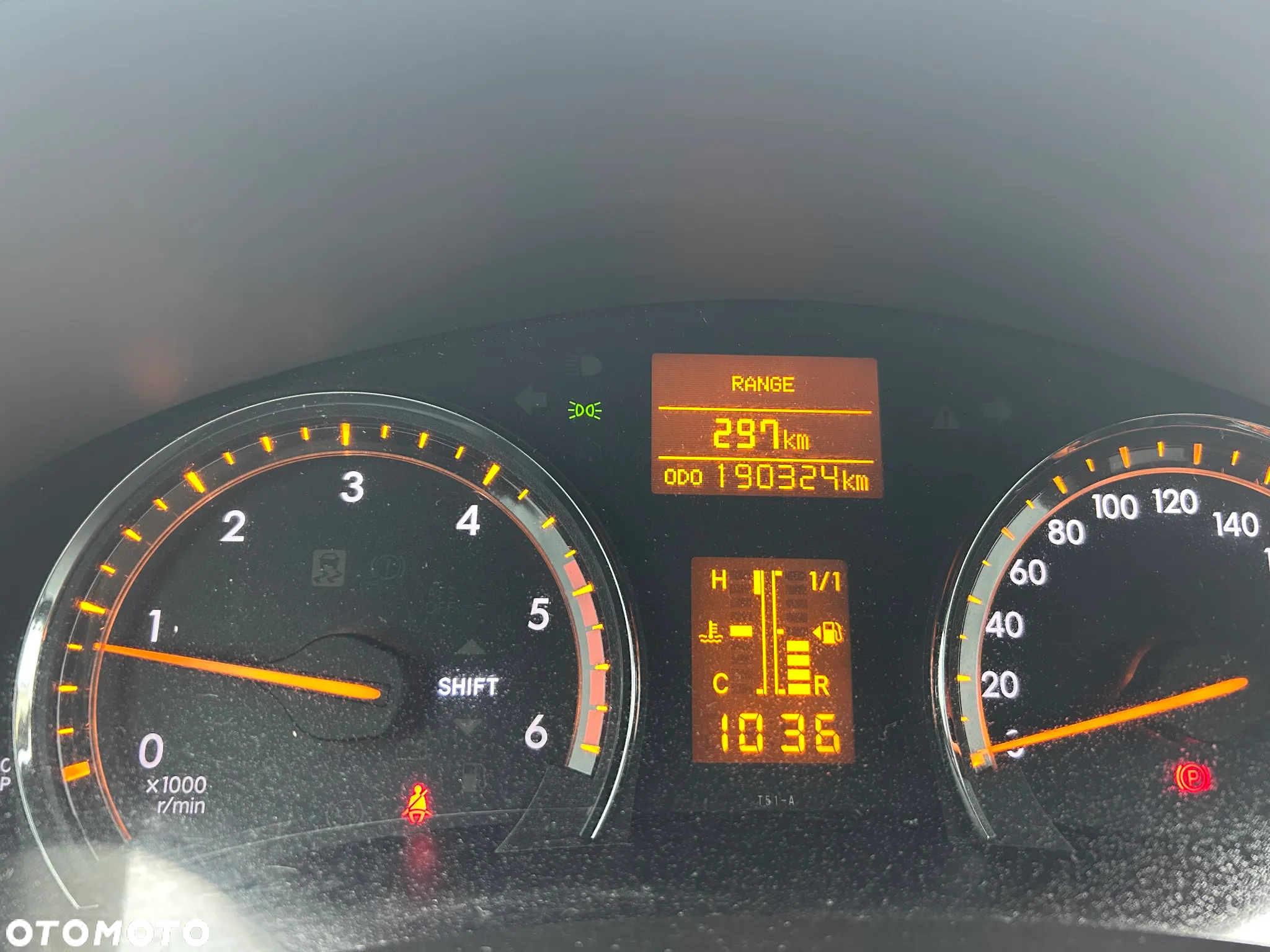 Toyota Avensis 2.0 D-4D Premium - 16