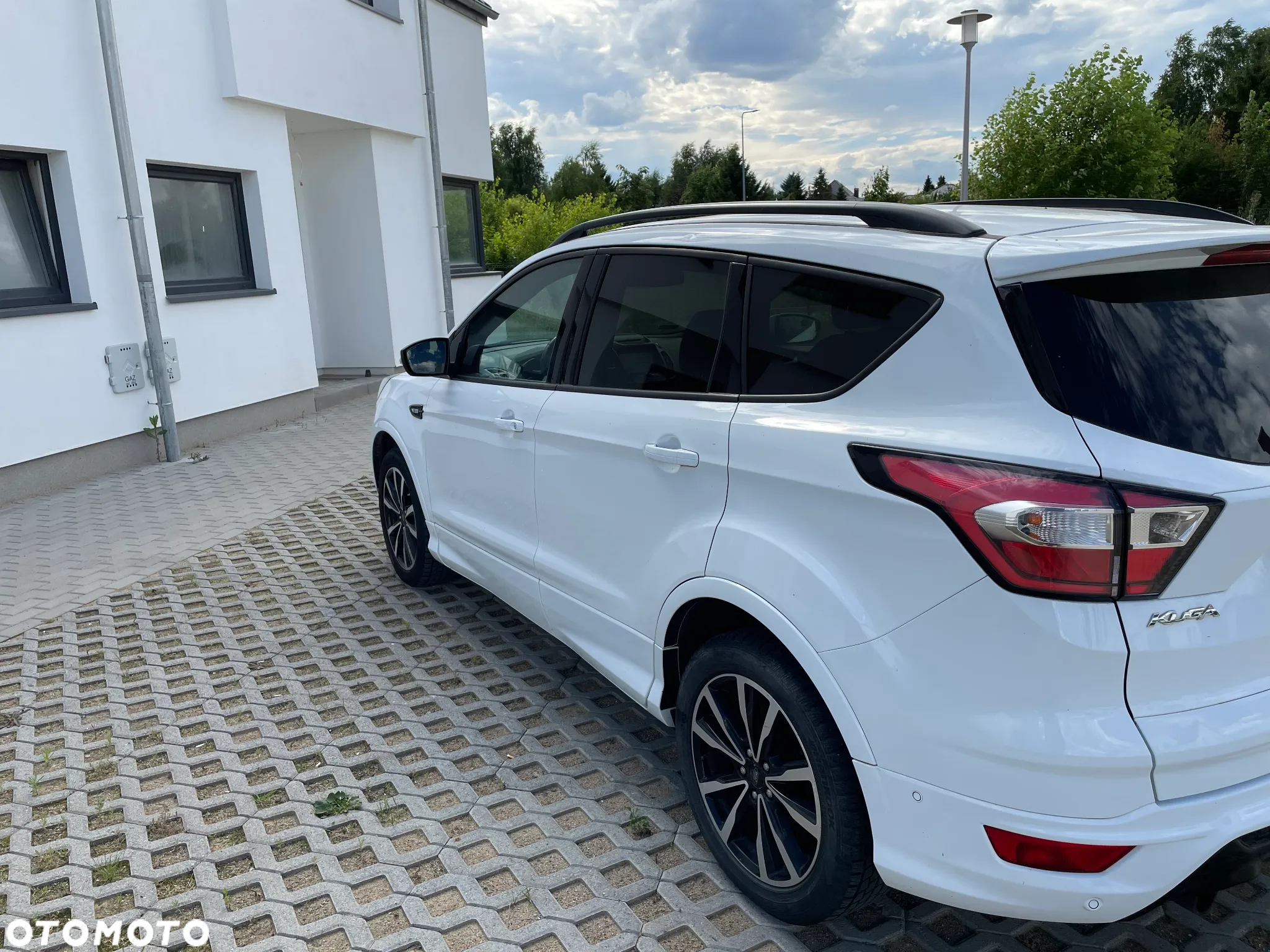 Ford Kuga 1.5 EcoBoost FWD ST-Line ASS MMT6 - 4