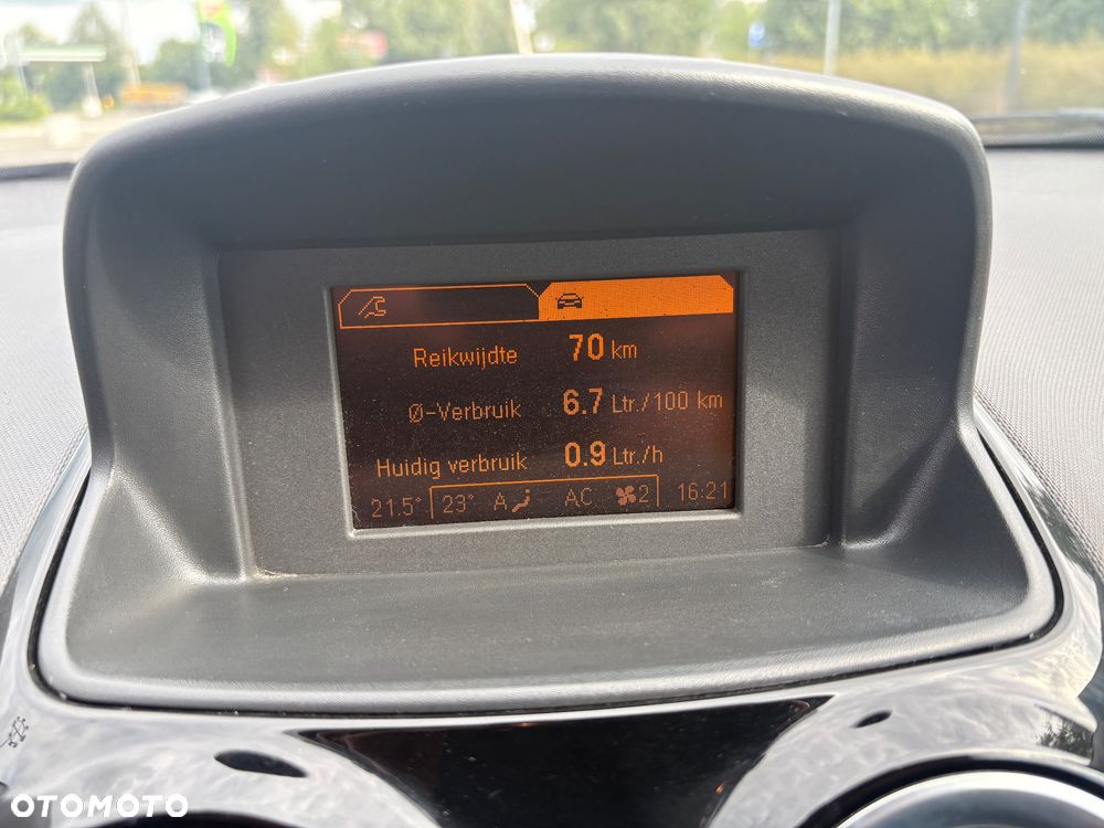 Opel Corsa 1.4 T Cosmo S&S - 19