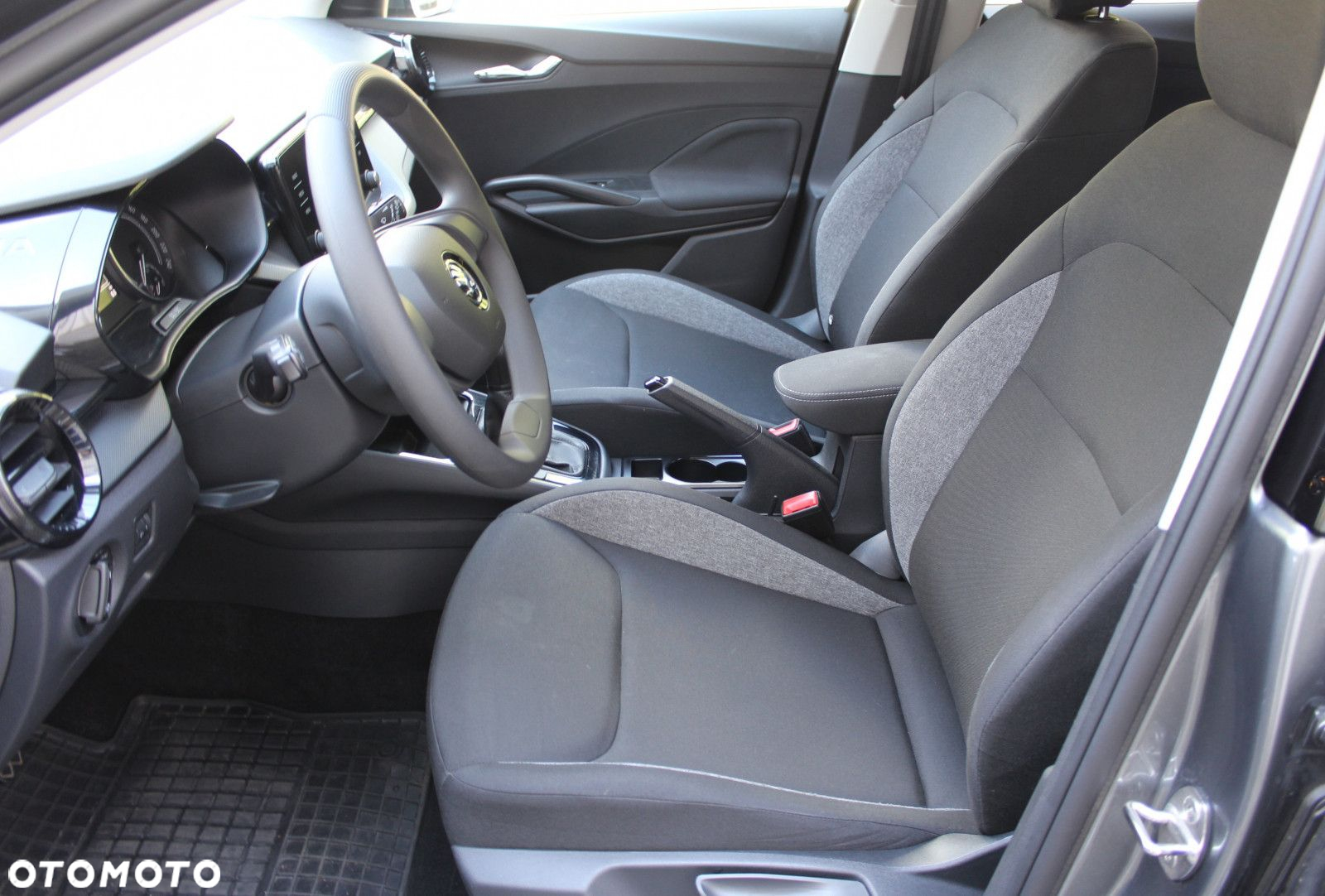Skoda Fabia - 12