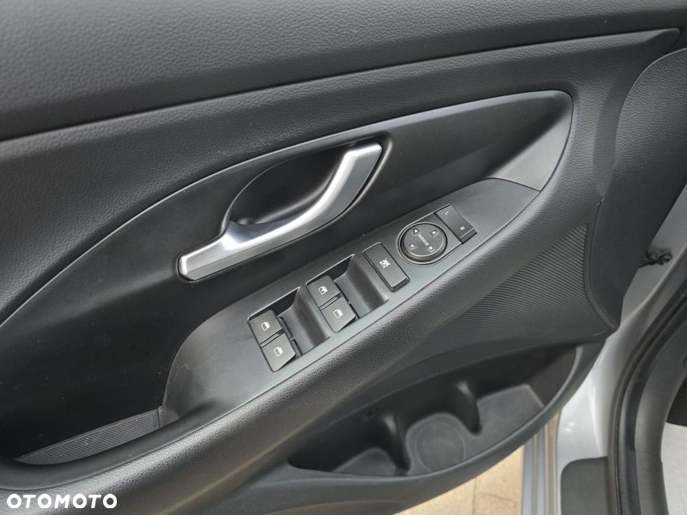 Hyundai i30 1.0 T-GDI Modern - 10