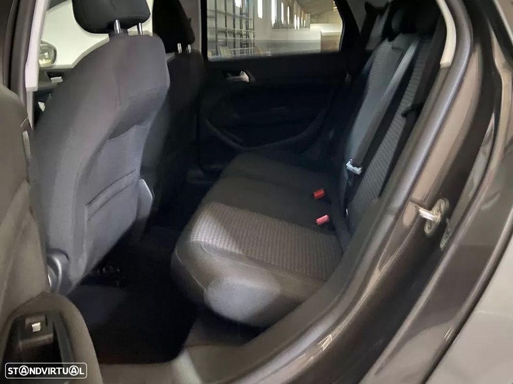 Peugeot 308 SW 1.2 PureTech Style - 11