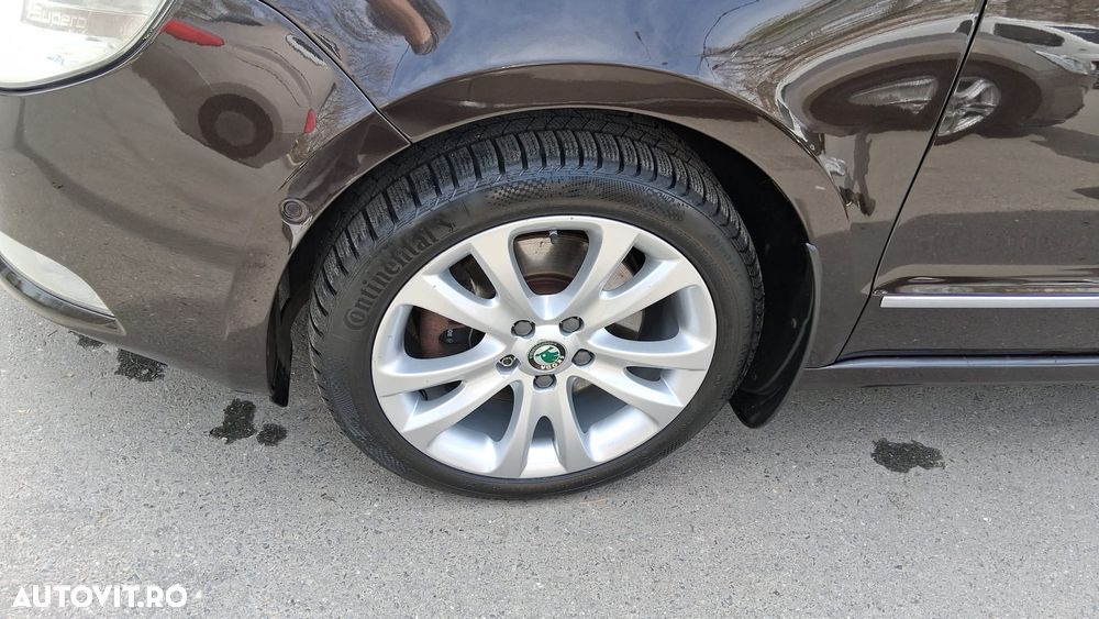 Skoda Superb 2.0 TDI Elegance 4x4 - 26