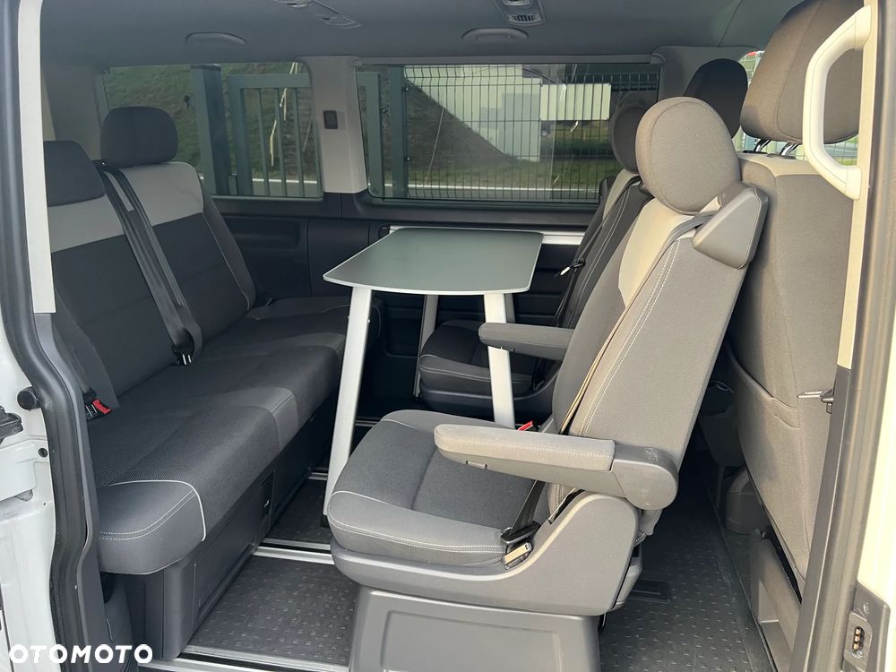 Volkswagen Multivan - 21