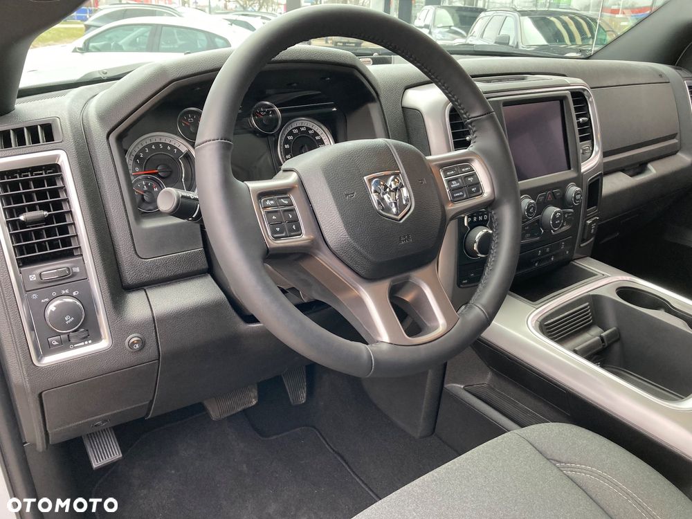 Dodge RAM 1500 5.7 4x4 - 20