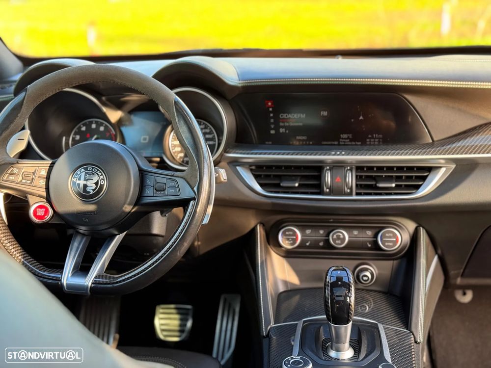 Alfa Romeo Stelvio V6 2.9 Bi-Turbo AT8-Q4 Quadrifoglio - 7