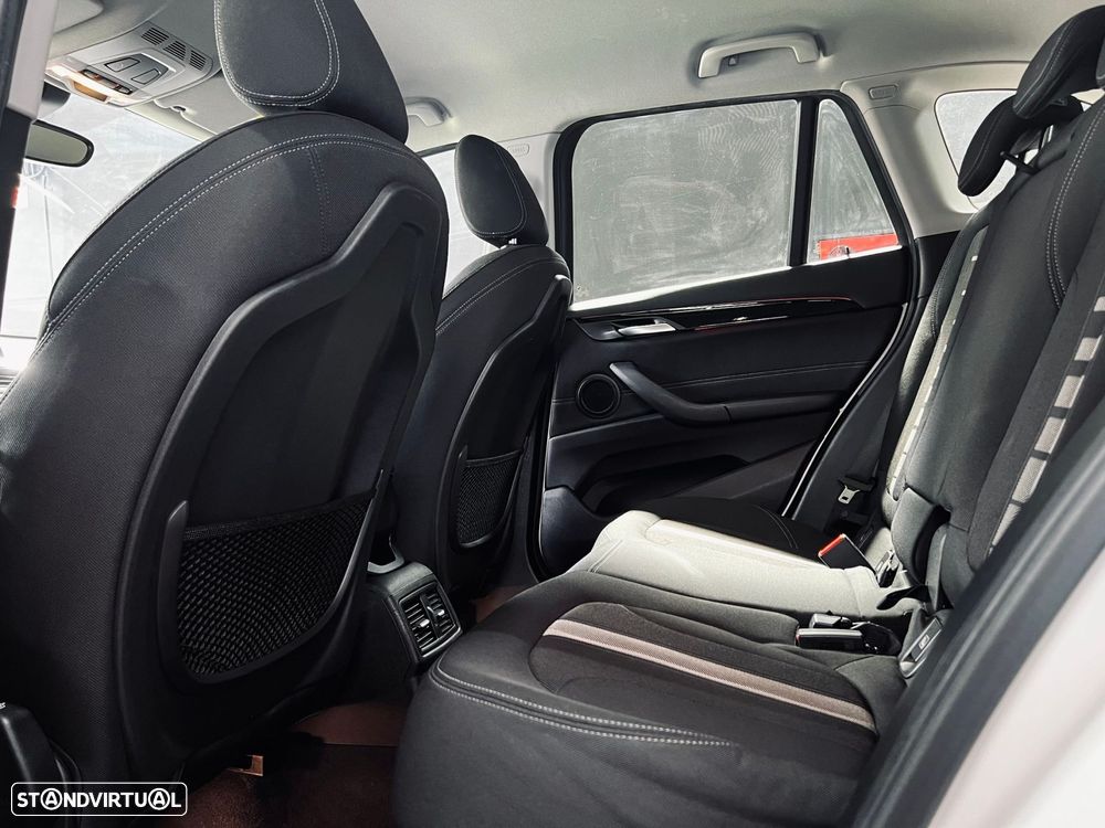 BMW X1 16 d sDrive Line Sport - 31