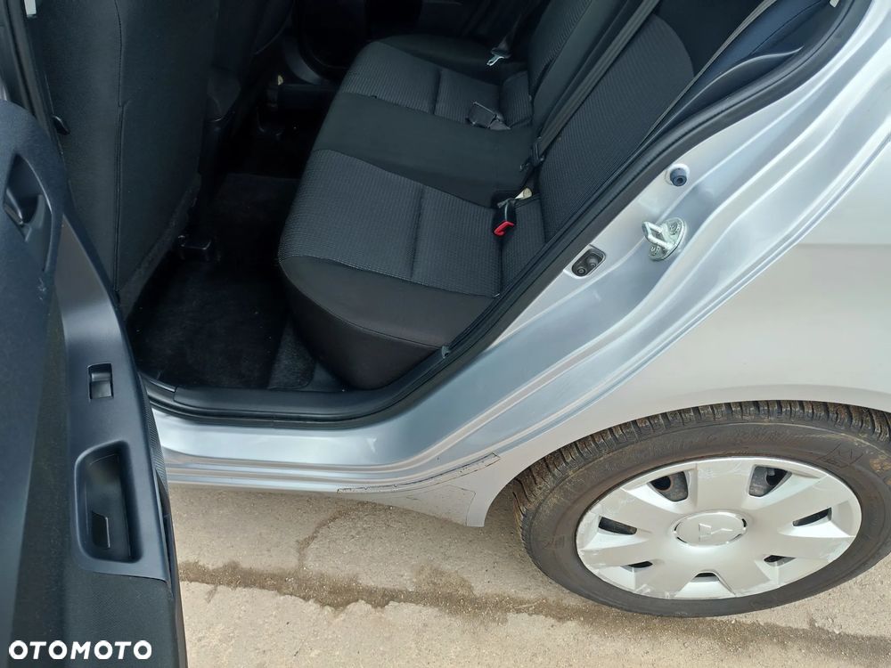 Mitsubishi Lancer - 11