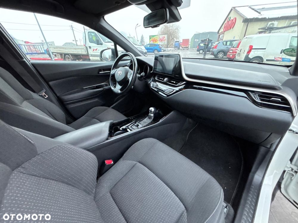 Toyota C-HR 1.8 Hybrid Executive - 26