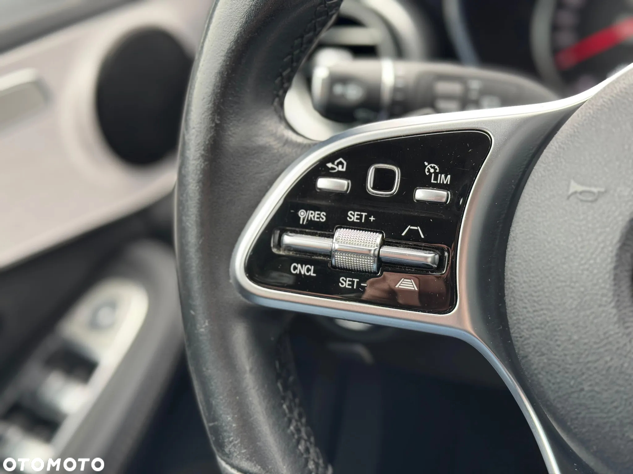 Mercedes-Benz Klasa C 220 d T 9G-TRONIC Avantgarde - 23