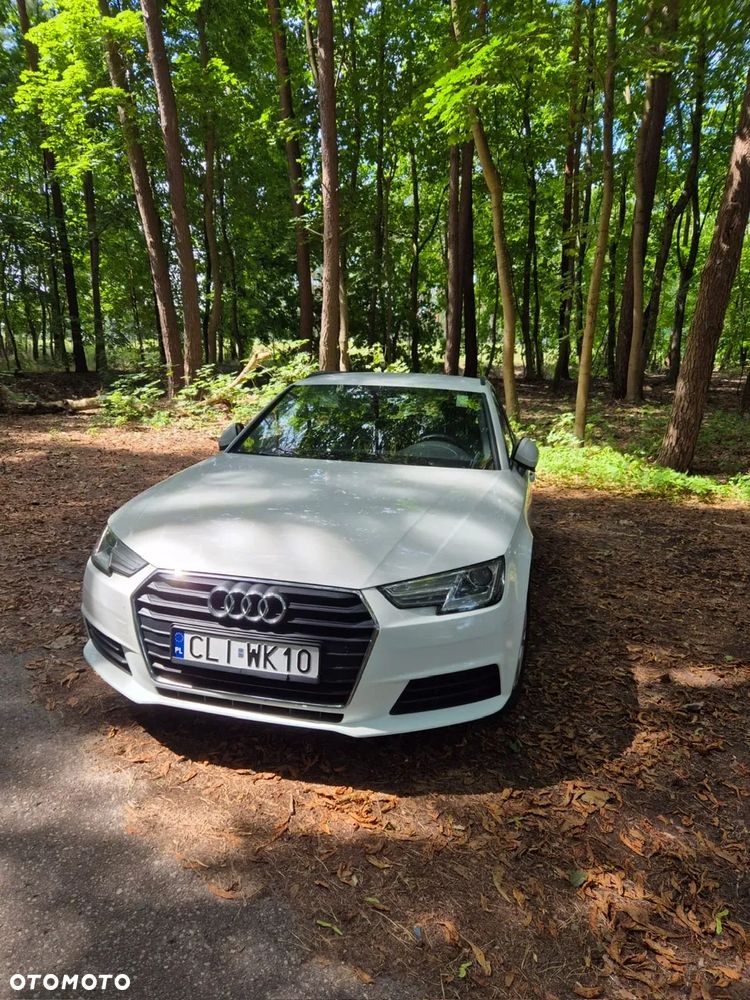 Audi A4 Avant - 1