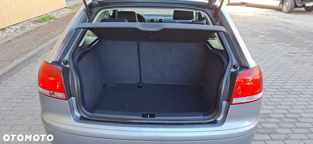 Audi A3 3-drzwiowe 1.6 Ambiente - 14