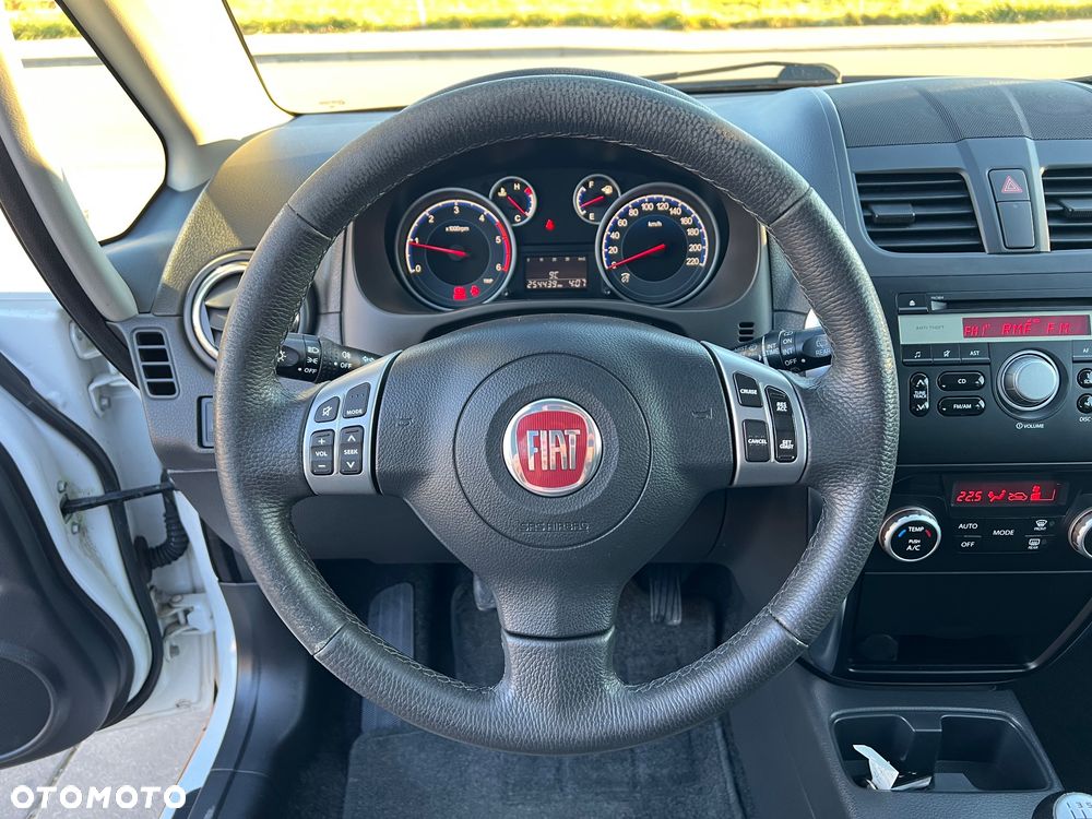 Fiat Sedici 2.0 Multijet DPF 4x4 Luxury - 12