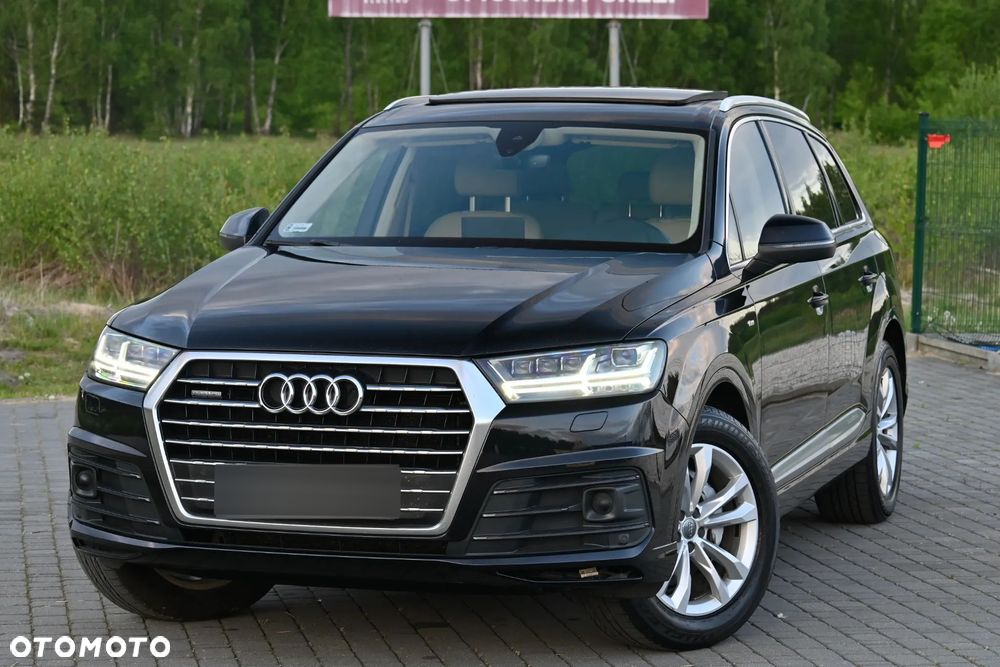 Audi Q7 - 1