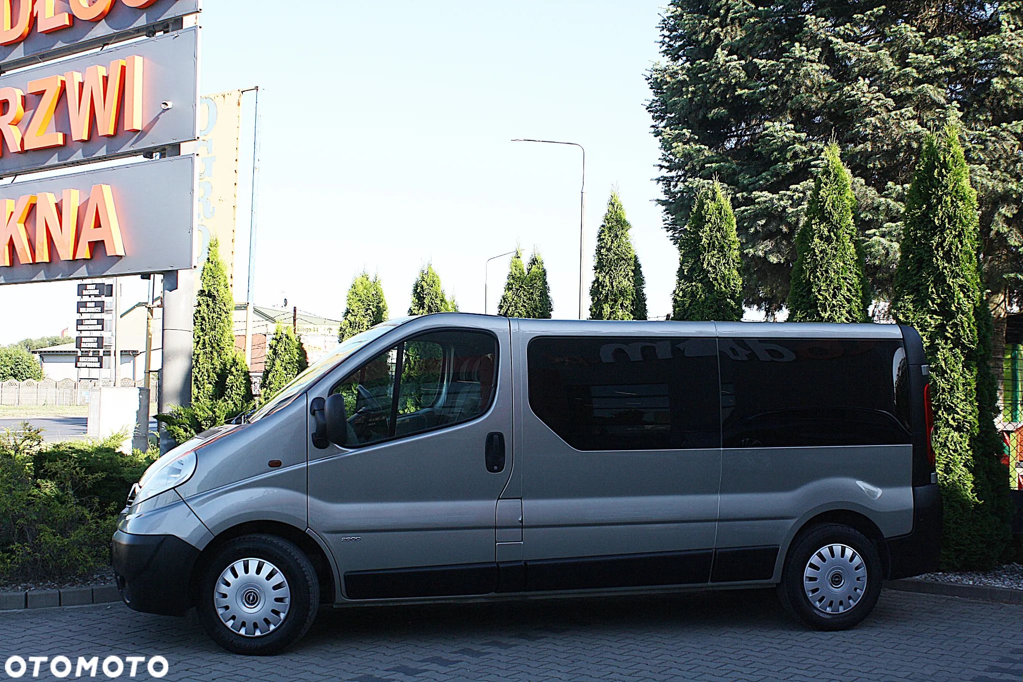 Opel Vivaro - 12