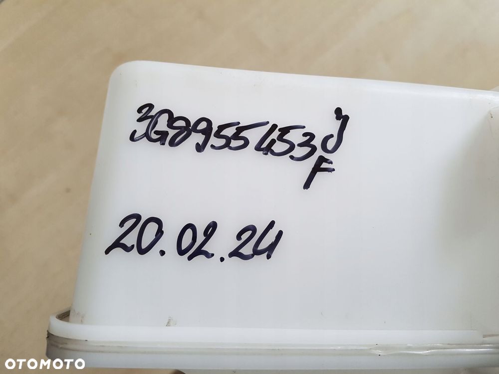 vw arteon zbiorniczek płynu do spryskiwaczy 3g8955453j 3g8955453f - 3