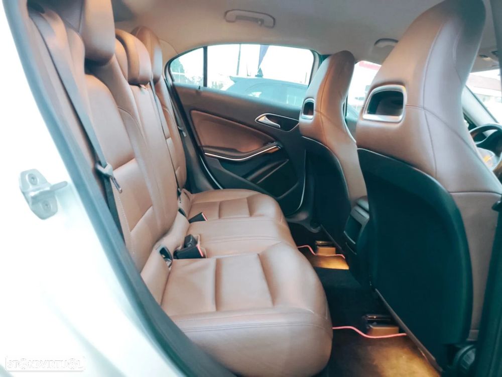 Mercedes-Benz A 180 CDi BE Urban - 26