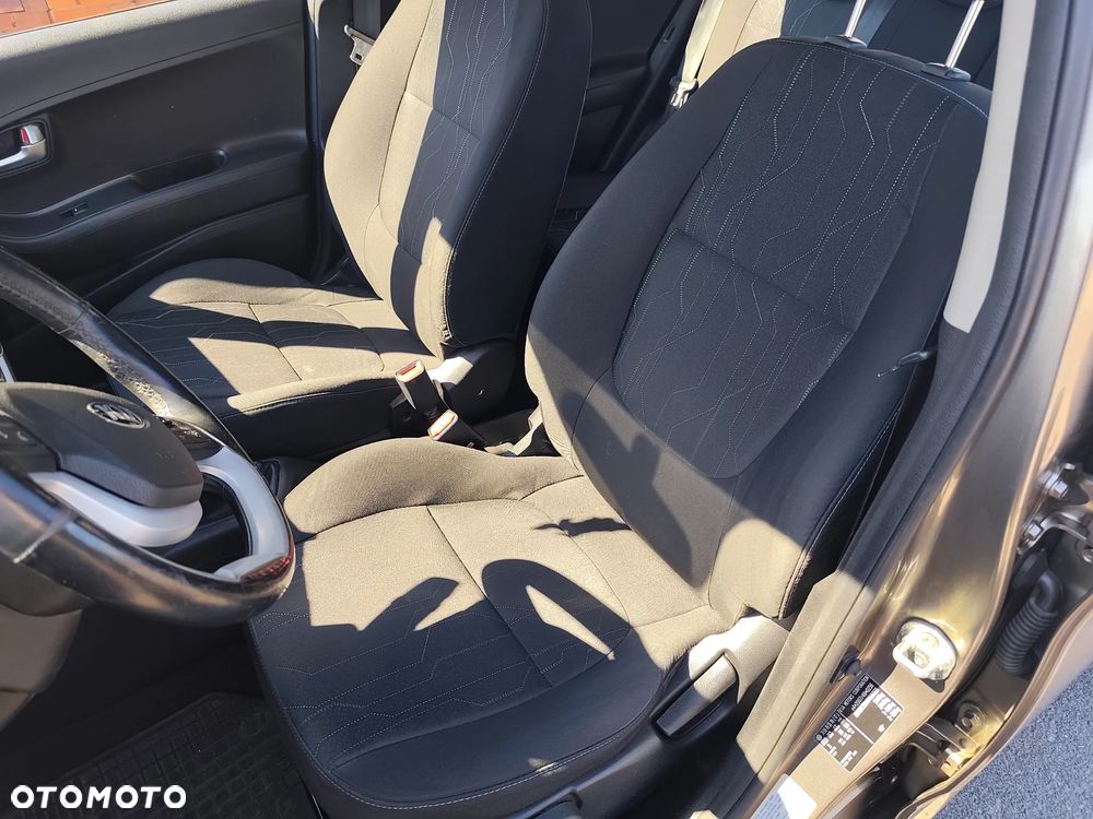 Kia Picanto 1.0 Dream Team Edition - 13