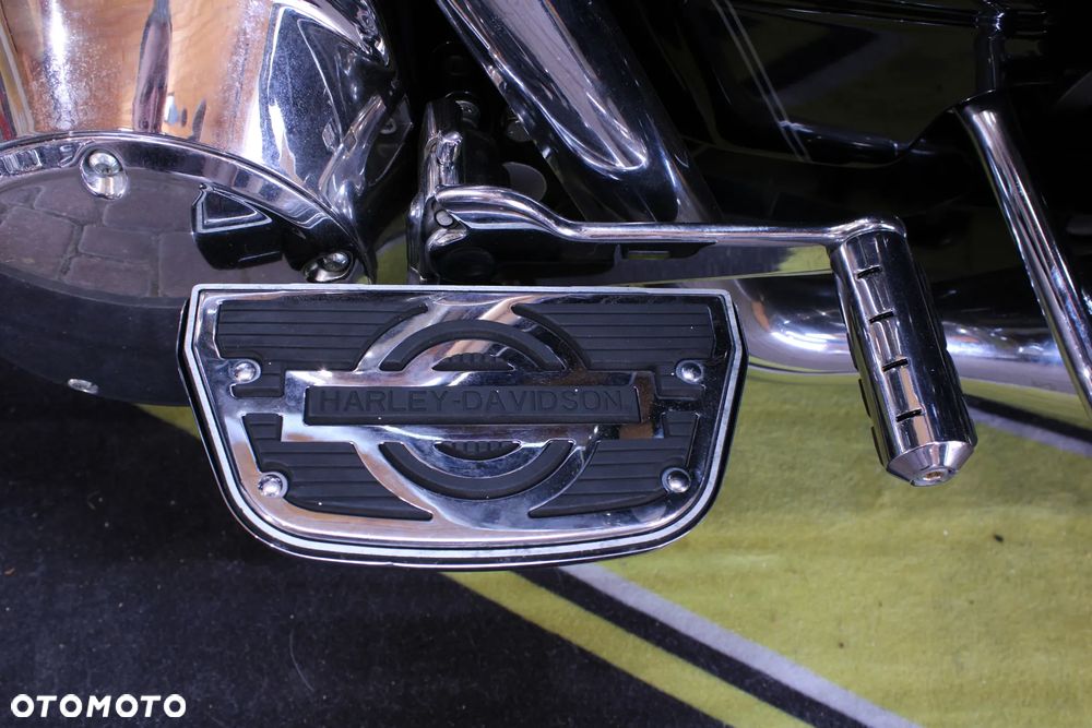 Harley-Davidson FLHTCU Ultra - 31