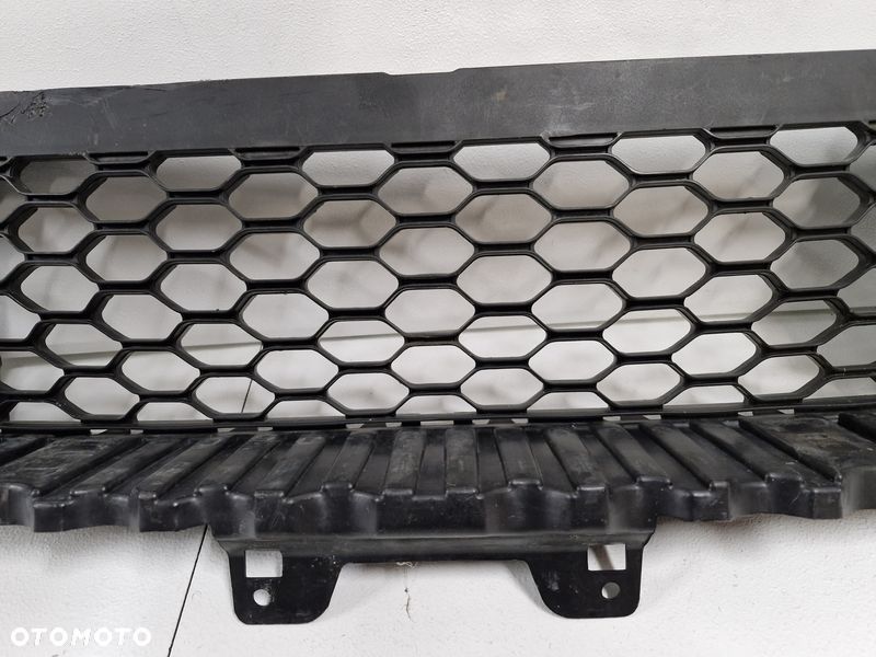iveco daily vi 6 kratka atrapa zderzaka przedniego środkowa - 5