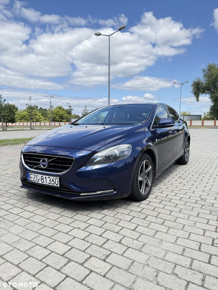 Volvo V40 D4 Ocean Race - 1