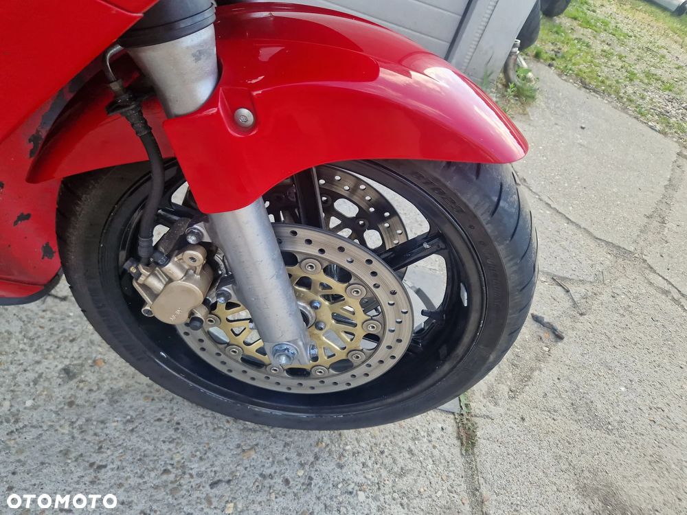 Honda VFR - 10