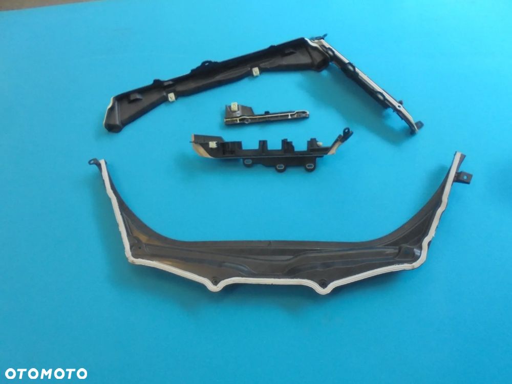 BMW 5 G30 G31 PLASTIKI OSLONY KOMORY SILNIKA - 1