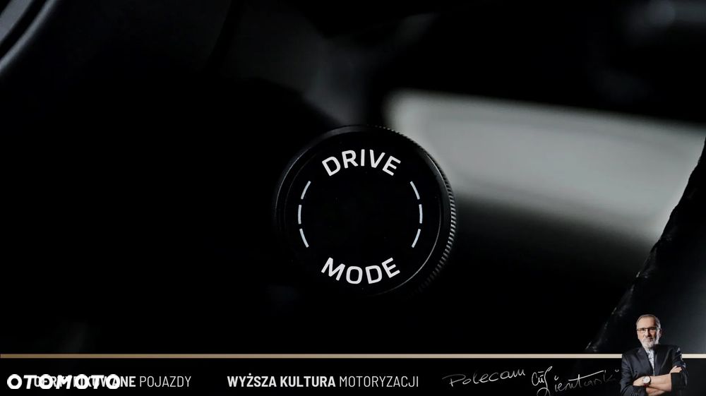 Porsche Taycan Turbo Cross Turismo - 23
