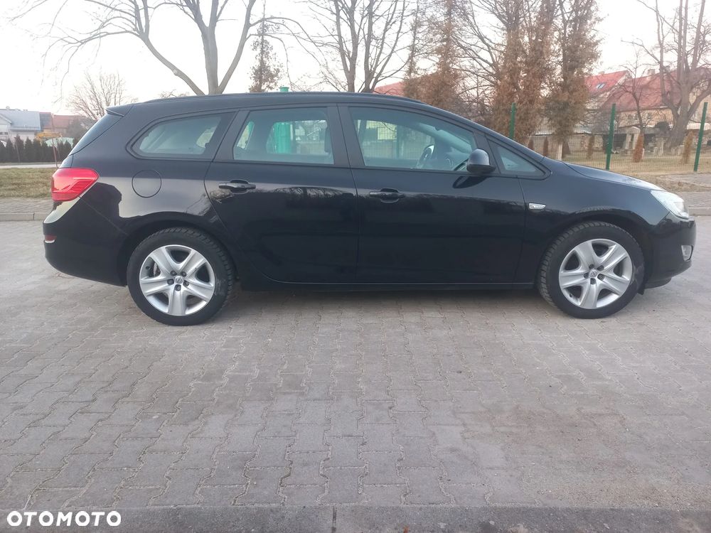 Opel Astra 2.0 CDTI DPF - 6