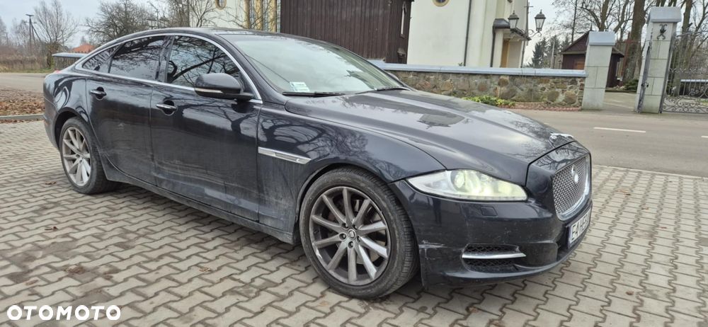 Jaguar XJ 3.0 D V6 Premium Luxury - 19