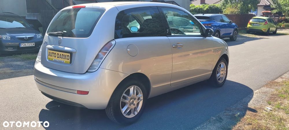 Lancia Ypsilon 1.2 8v - 4