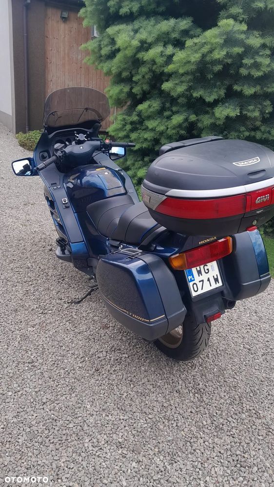 Honda ST - 6