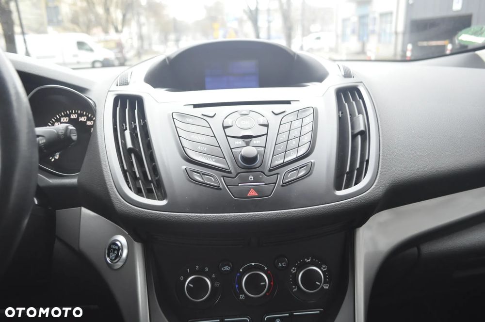 Ford Kuga 1.5 EcoBoost 2x4 Titanium - 9