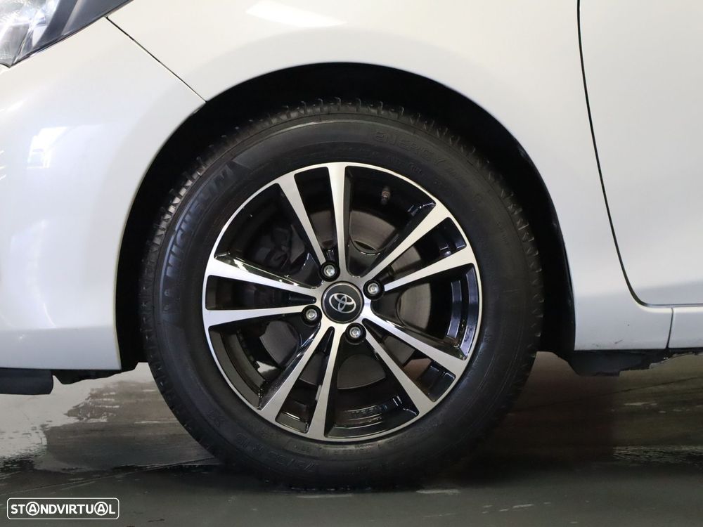 Toyota Yaris 1.5 HSD Comfort - 6