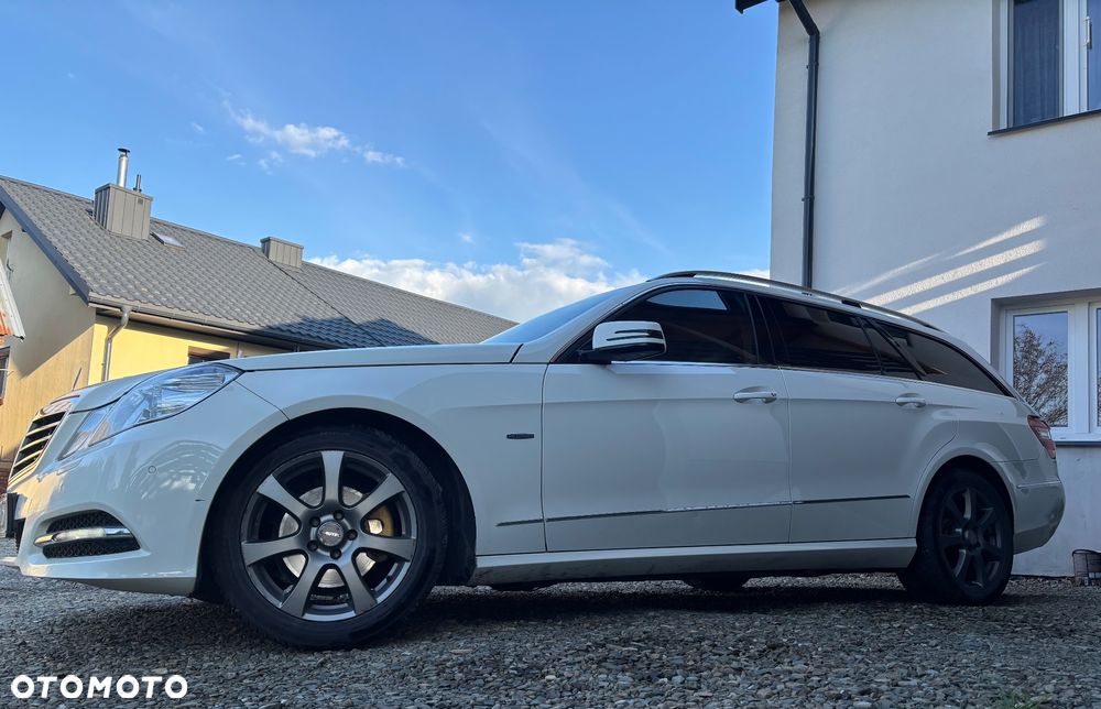 Mercedes-Benz Klasa E 220 CDI DPF BlueEFFICIENCY Automatik Avantgarde - 7