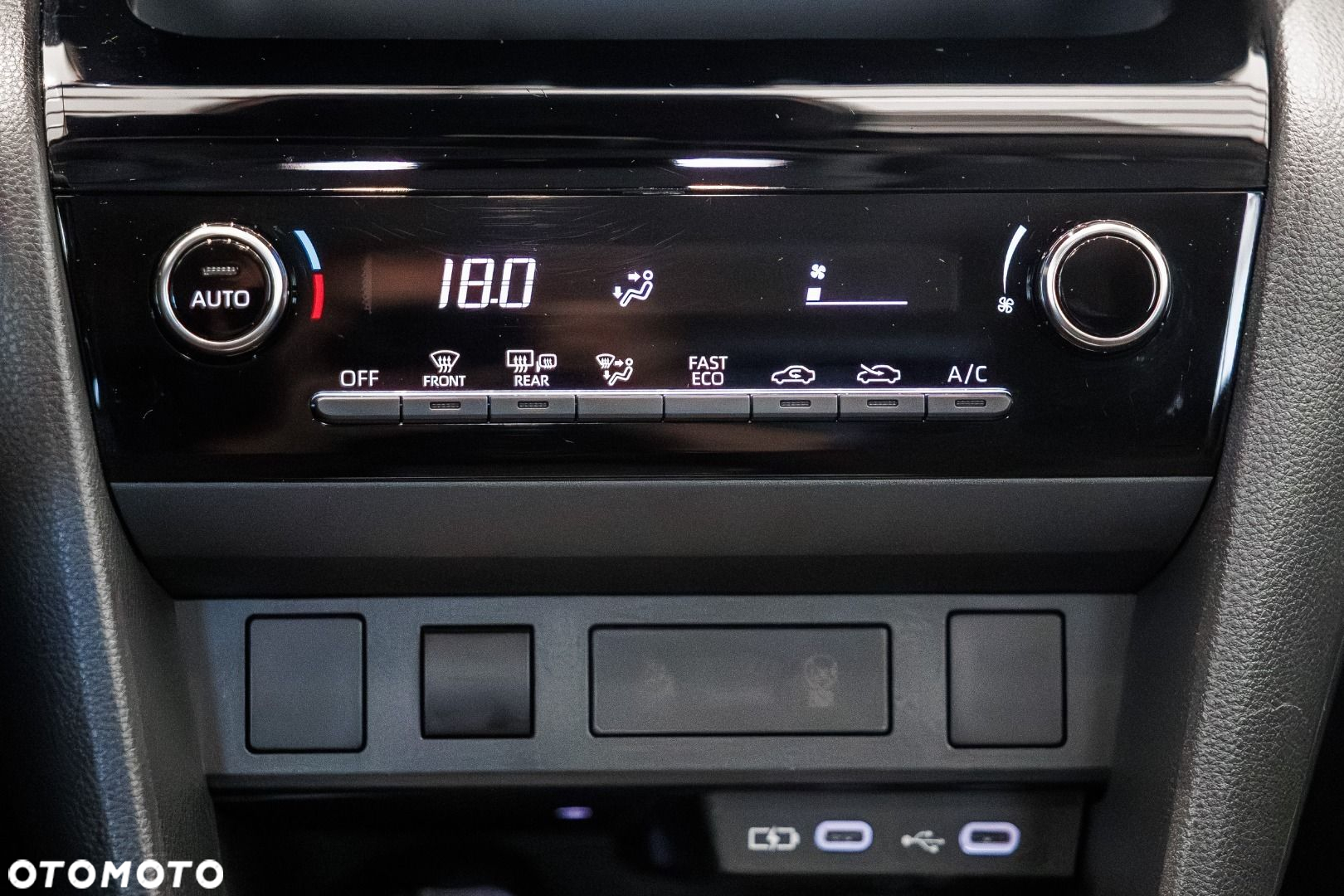 Toyota Yaris Cross - 30