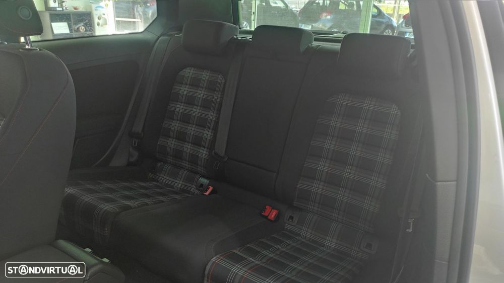 VW Golf 2.0 TSi GTi Performance - 6