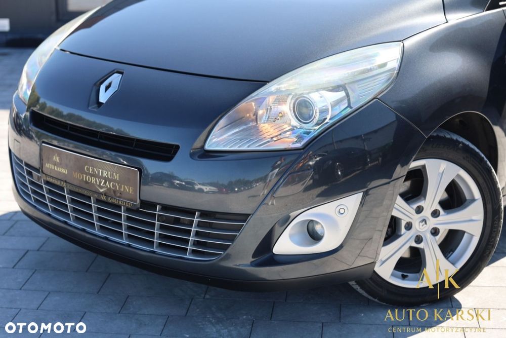 Renault Scenic - 11