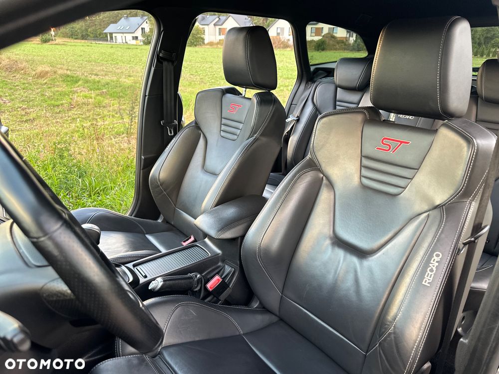 Ford Focus 2.0 TDCi ST - 22