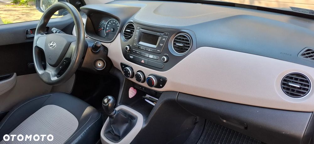 Hyundai i10 - 12