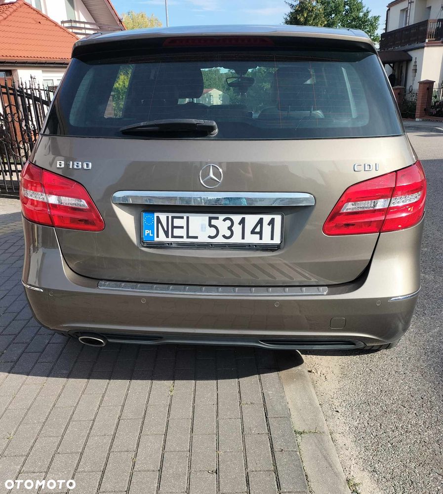 Mercedes-Benz Klasa B 180 CDI (BlueEFFICIENCY) 7G-DCT - 8