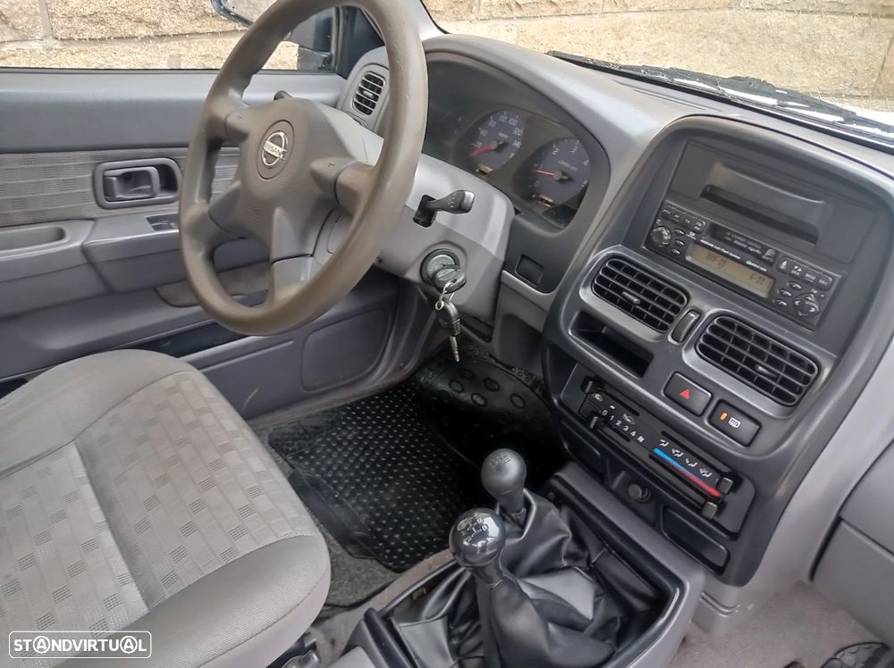 Nissan Pick Up 2.5 TD CD - 12