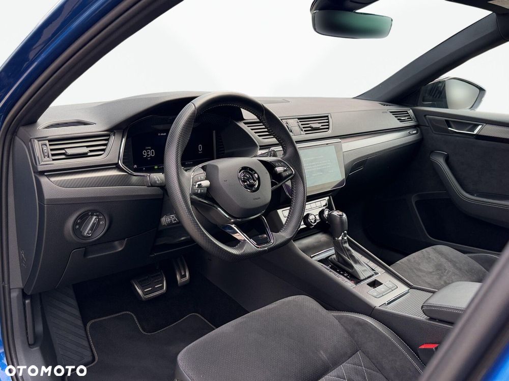 Skoda Superb 2.0 TDI SCR 4x4 Sportline DSG - 10