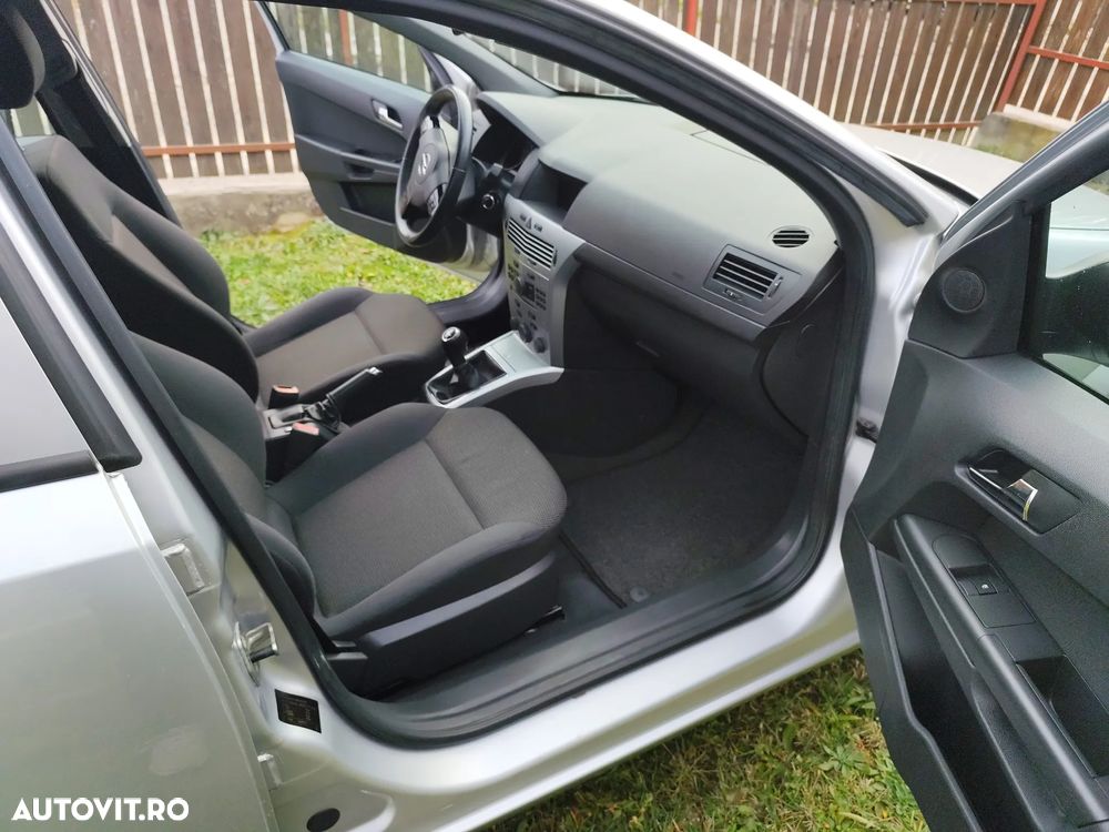 Opel Astra 1.6i Enjoy - 6