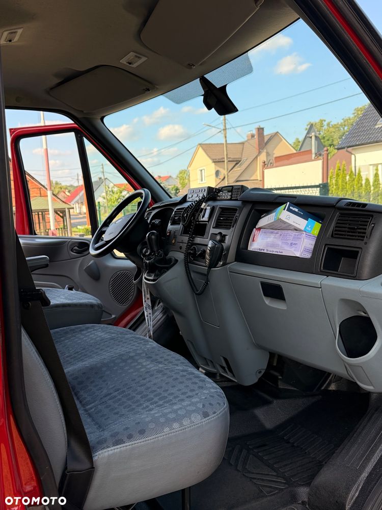 Ford Transit - 13