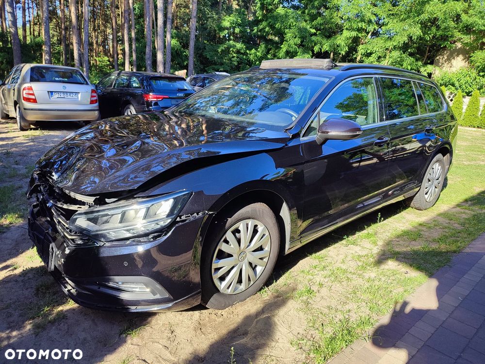 Volkswagen Passat Variant 2.0 TDI SCR DSG Elegance - 3